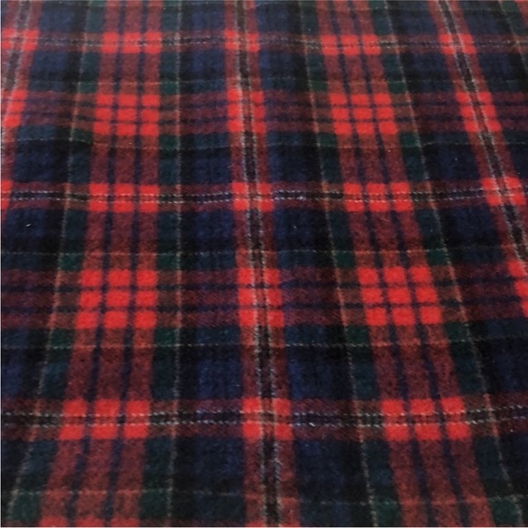 Pendelton Red & Blue Plaid Fringed Throw Blanket - Picture 6 of 8
